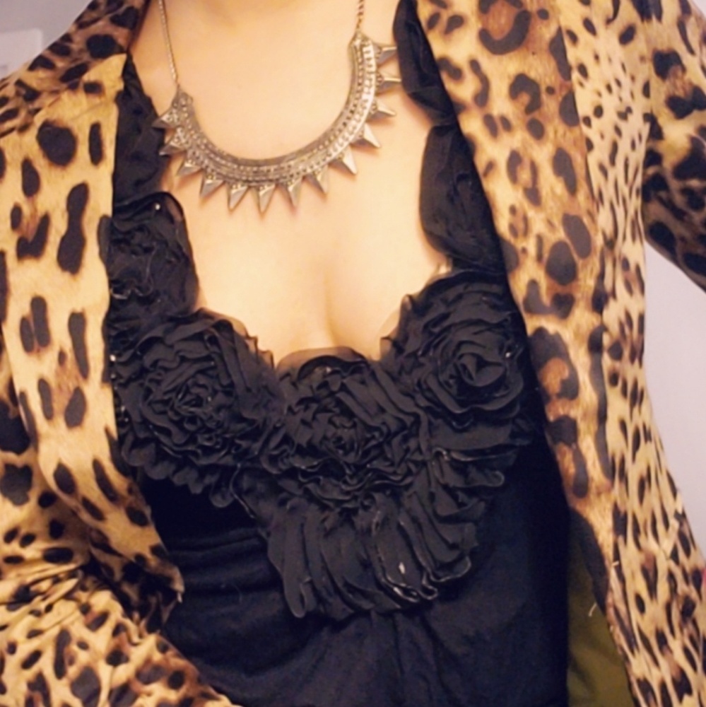 Black rosette blouse by Rue 21 - Picture 3 of 4